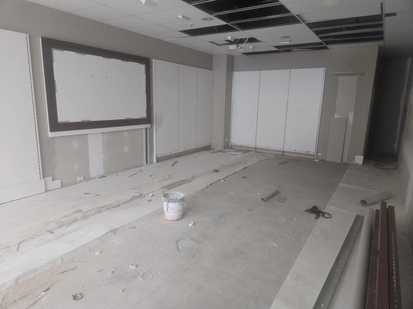 The new Southern Hearing Excellence clinic in Chester Pass Mall, Albany, during its fit-out